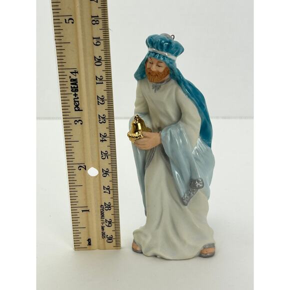 Hallmark Keepsake Balthasar The Magi 1999 Blessed Nativity Porcelain Ornament - Picture 7 of 7